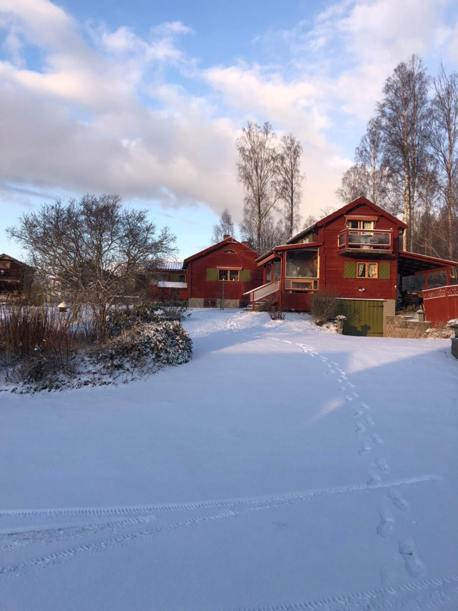 Mysigt Boende I Raettvik Med Utsikt Oever Siljan Kültér fotó
