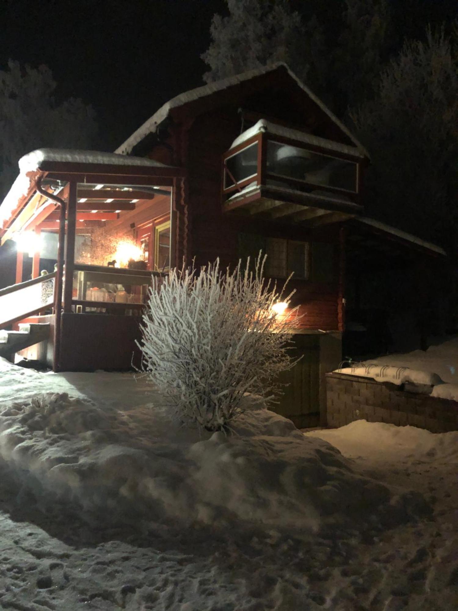 Mysigt Boende I Raettvik Med Utsikt Oever Siljan Kültér fotó